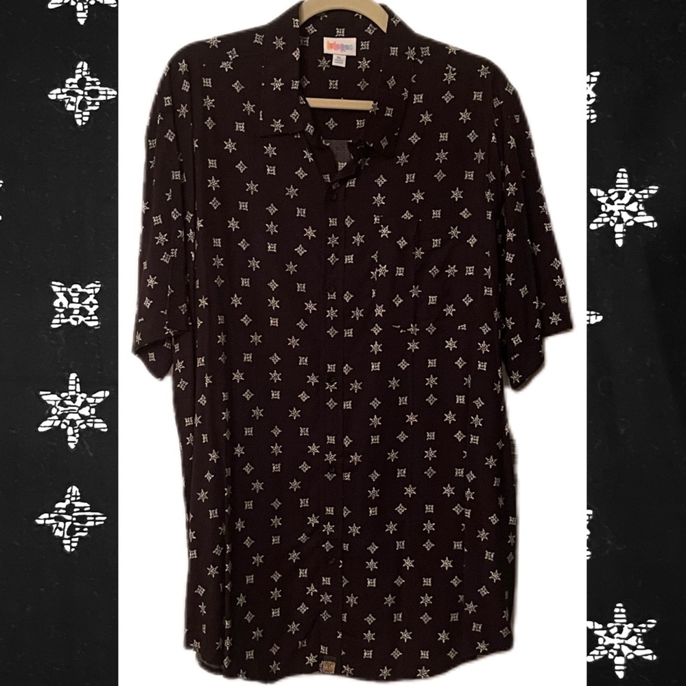 LuLaRoe Michael Button-up Collar Shirt Black & White - XL
